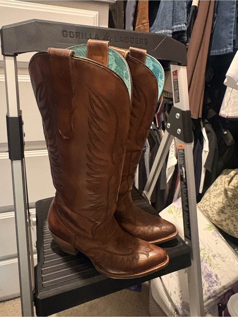 Corral boot  Brown Leather Western Heeled Boots with Turquoise Lining
